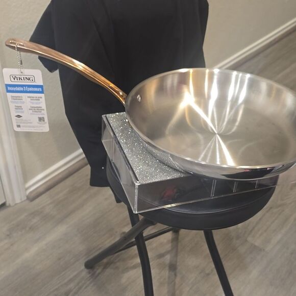 Viking 3-Ply 304 Stainless Steel w/Aluminum Core 12" Fry Pan - Picture 11 of 11